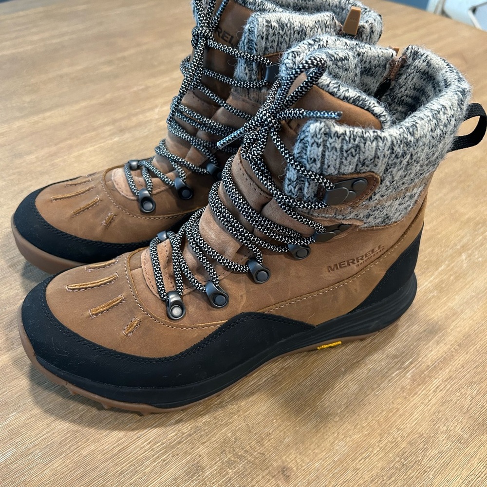 Merrell Women's Siren 4 Insulated and Waterproof Winter Boots